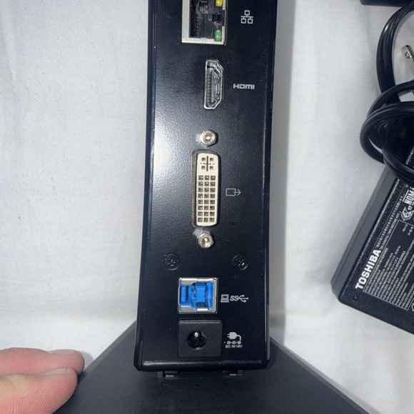Toshiba DynaDock USB 3.0 Universal Docking‎ Station - PA3927U-1PRP w/ AC Adapter - Picture 4 of 8